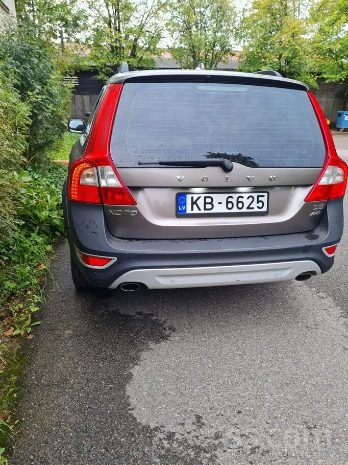 Volvo Xc70 2010 photo 3