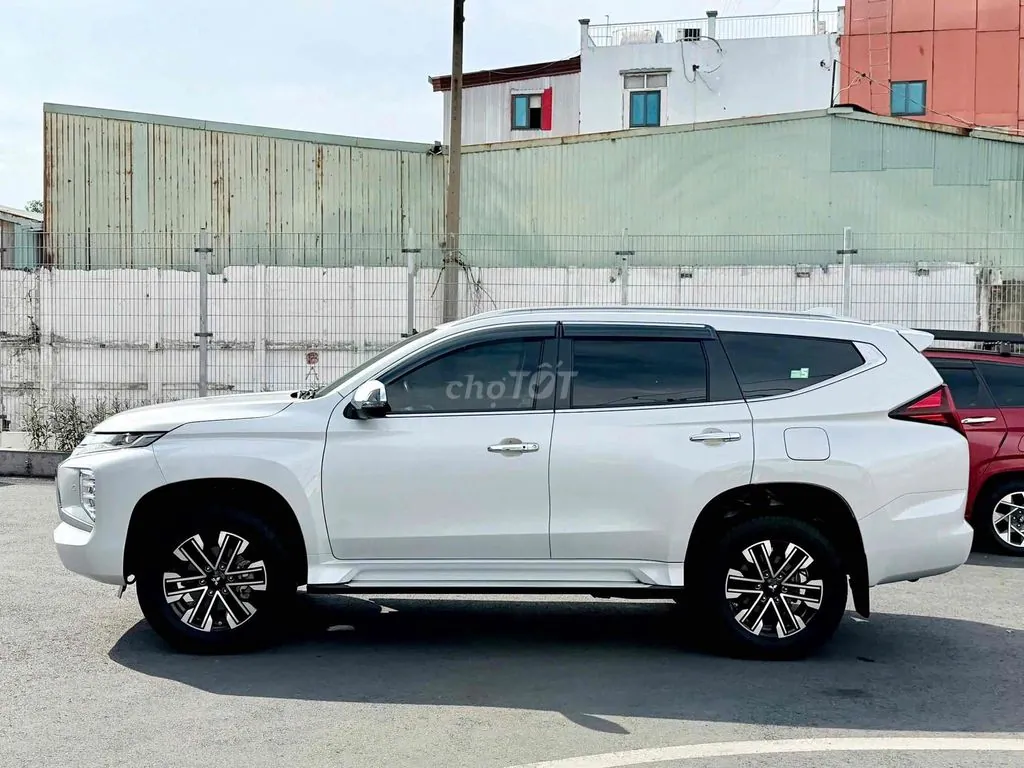 Mitsubishi Pajero 2022 photo 4