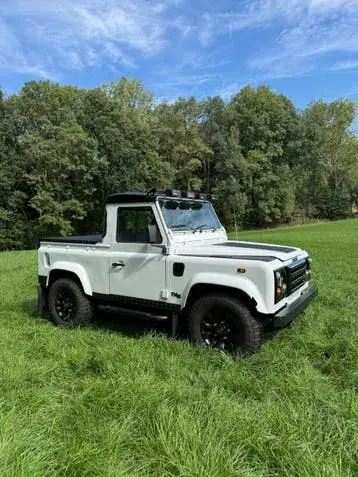 Land Rover Defender 2006 photo 3