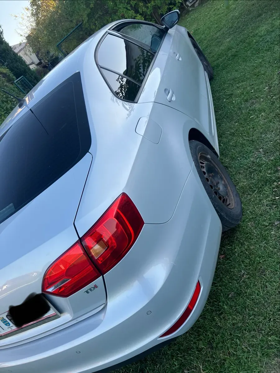 Volkswagen Jetta 2012 photo 3