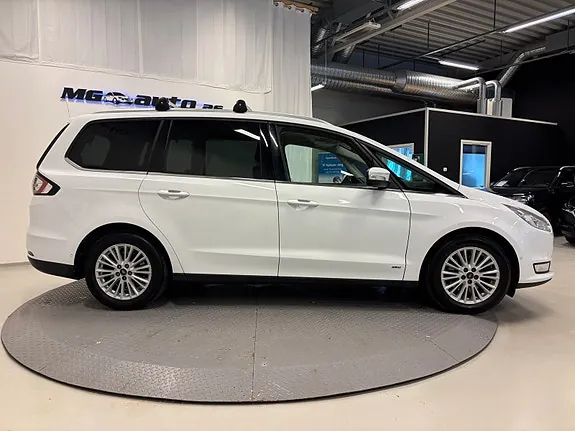 Ford Galaxy 2017 photo 3