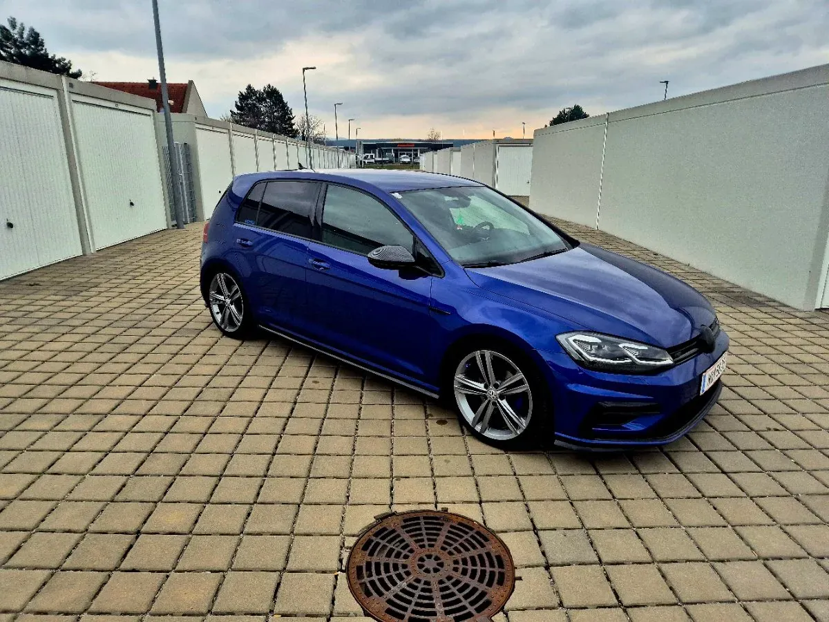 Volkswagen Golf 2019 photo 2