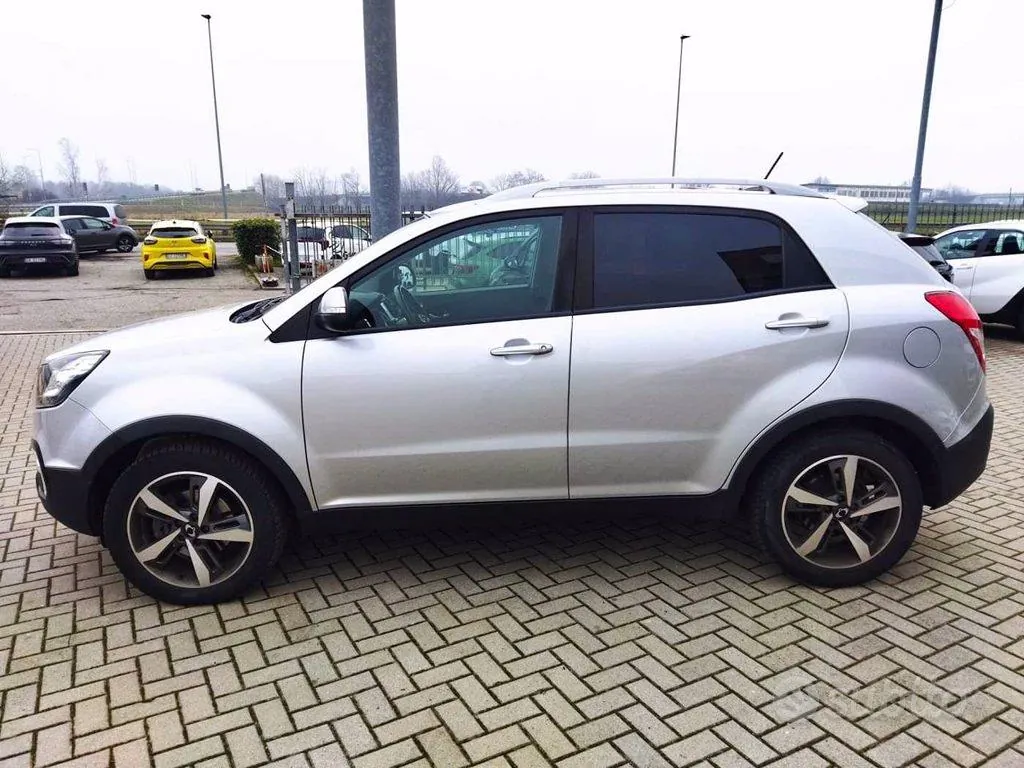 KG Mobility Korando 2019 photo 2