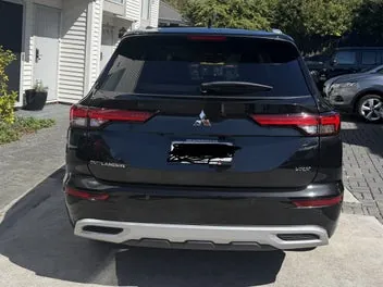 Mitsubishi Outlander 2024 photo 3