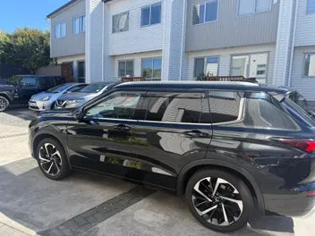 Mitsubishi Outlander 2024 photo 4