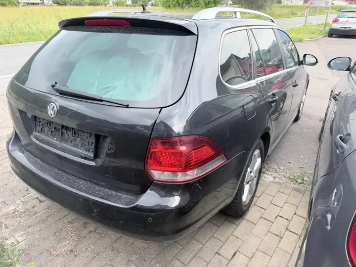 Volkswagen Golf 2012 photo 3