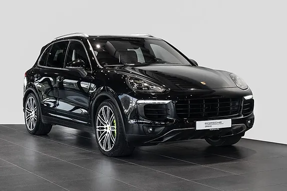 Porsche Cayenne 2016 photo 2