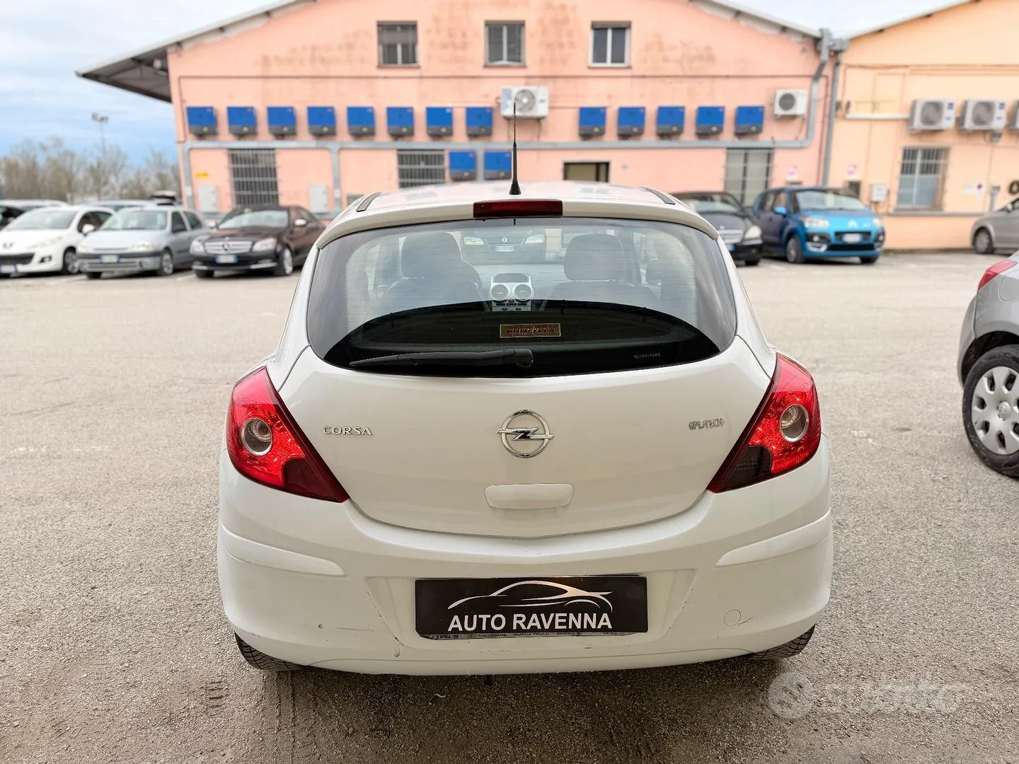 Opel Corsa 2012 photo 5