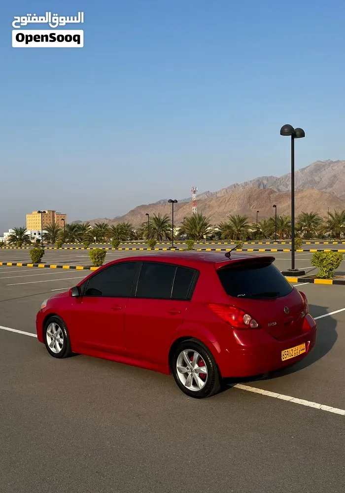 Nissan Versa 2010 photo 4