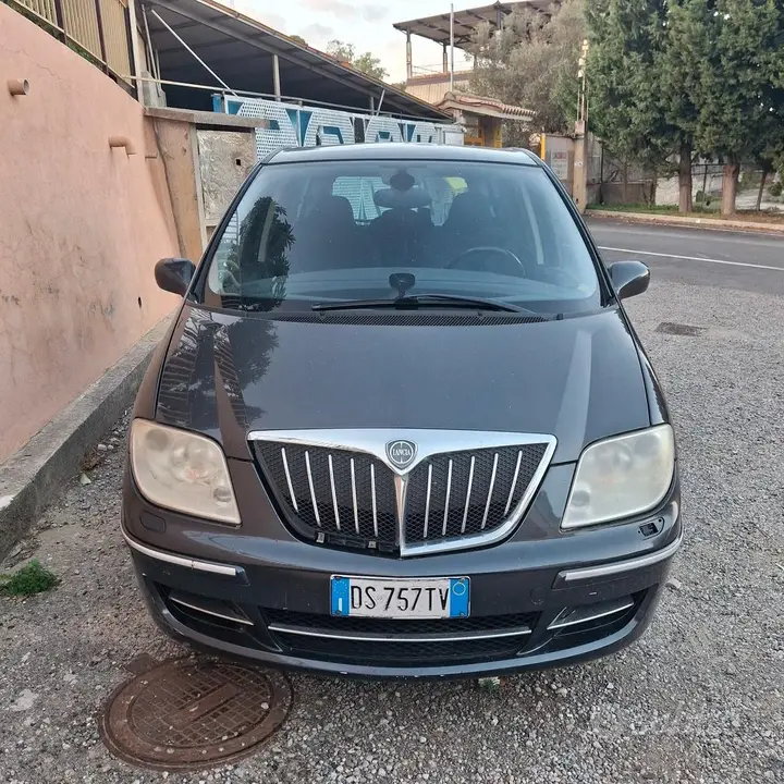 Lancia Phedra 2008 photo 3
