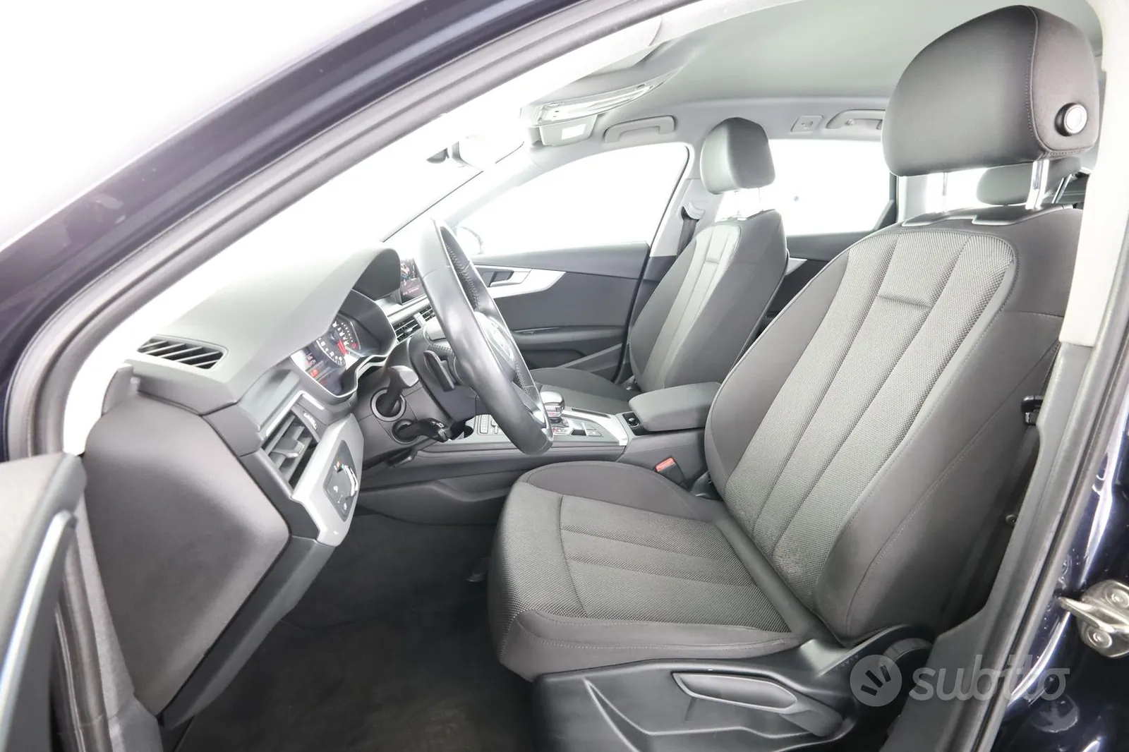 Audi A4 2017 photo 2