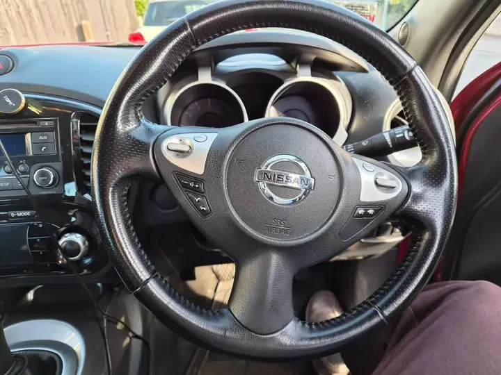 Nissan Juke 2011 photo 3