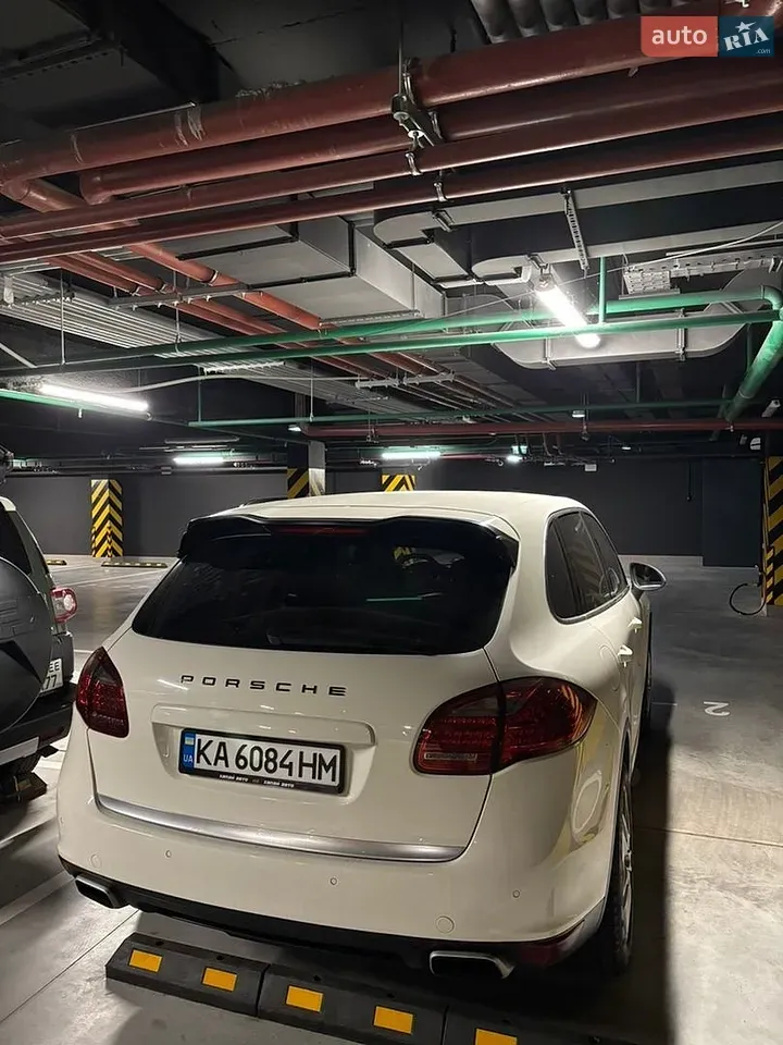 Porsche Cayenne 2011 photo 5