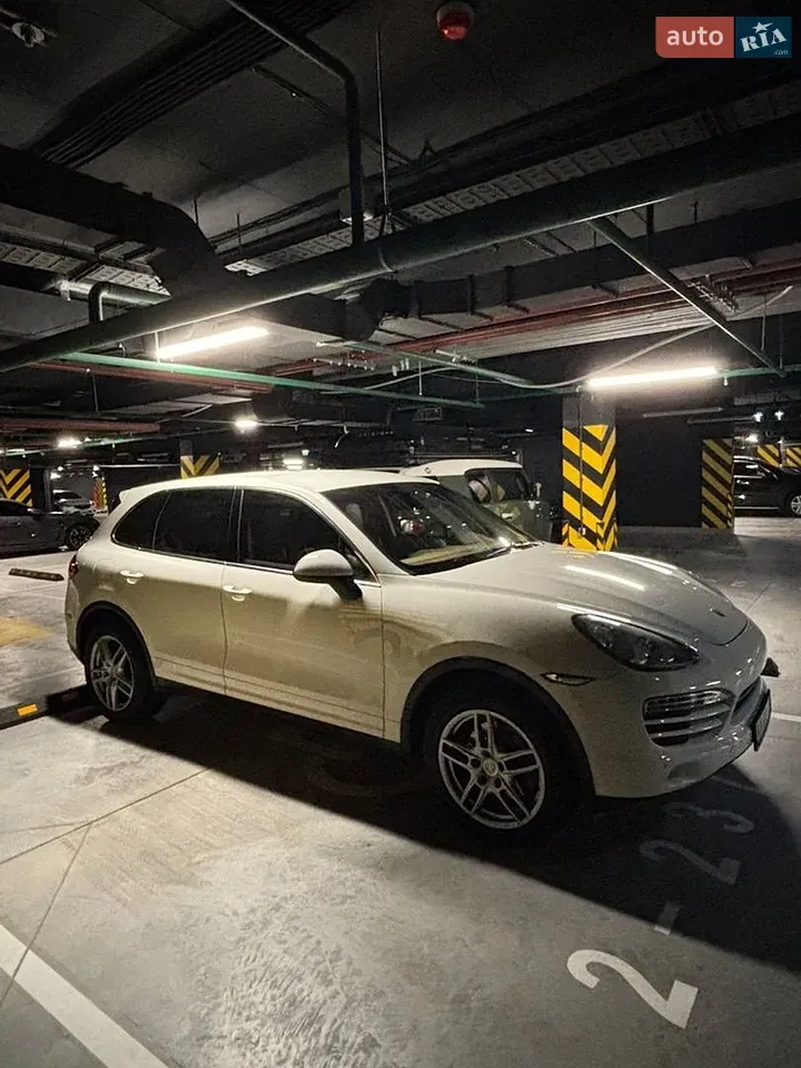 Porsche Cayenne 2011 photo 3