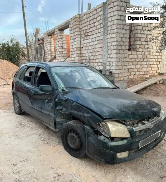 Mazda 323 2001 photo 4