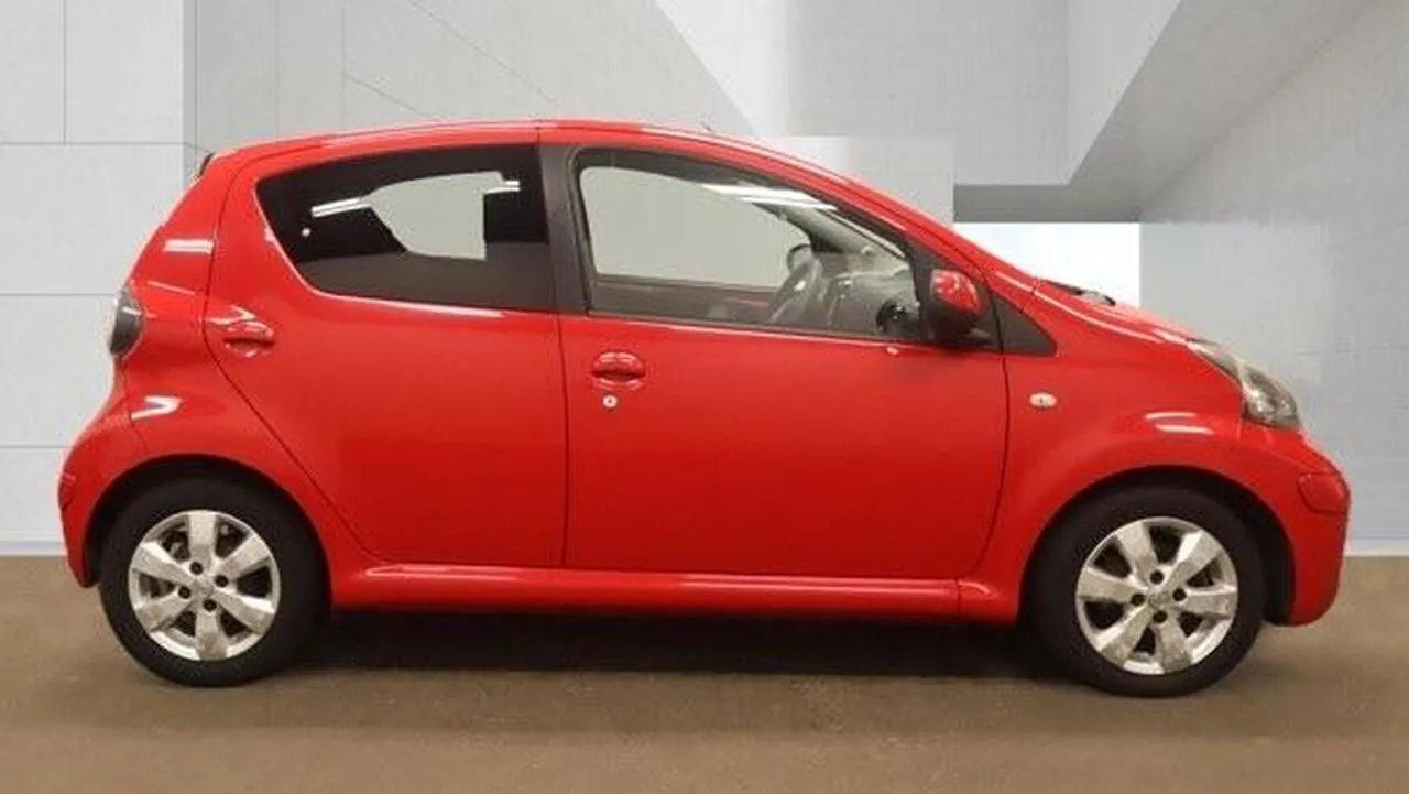 Toyota Aygo 2011 photo 3