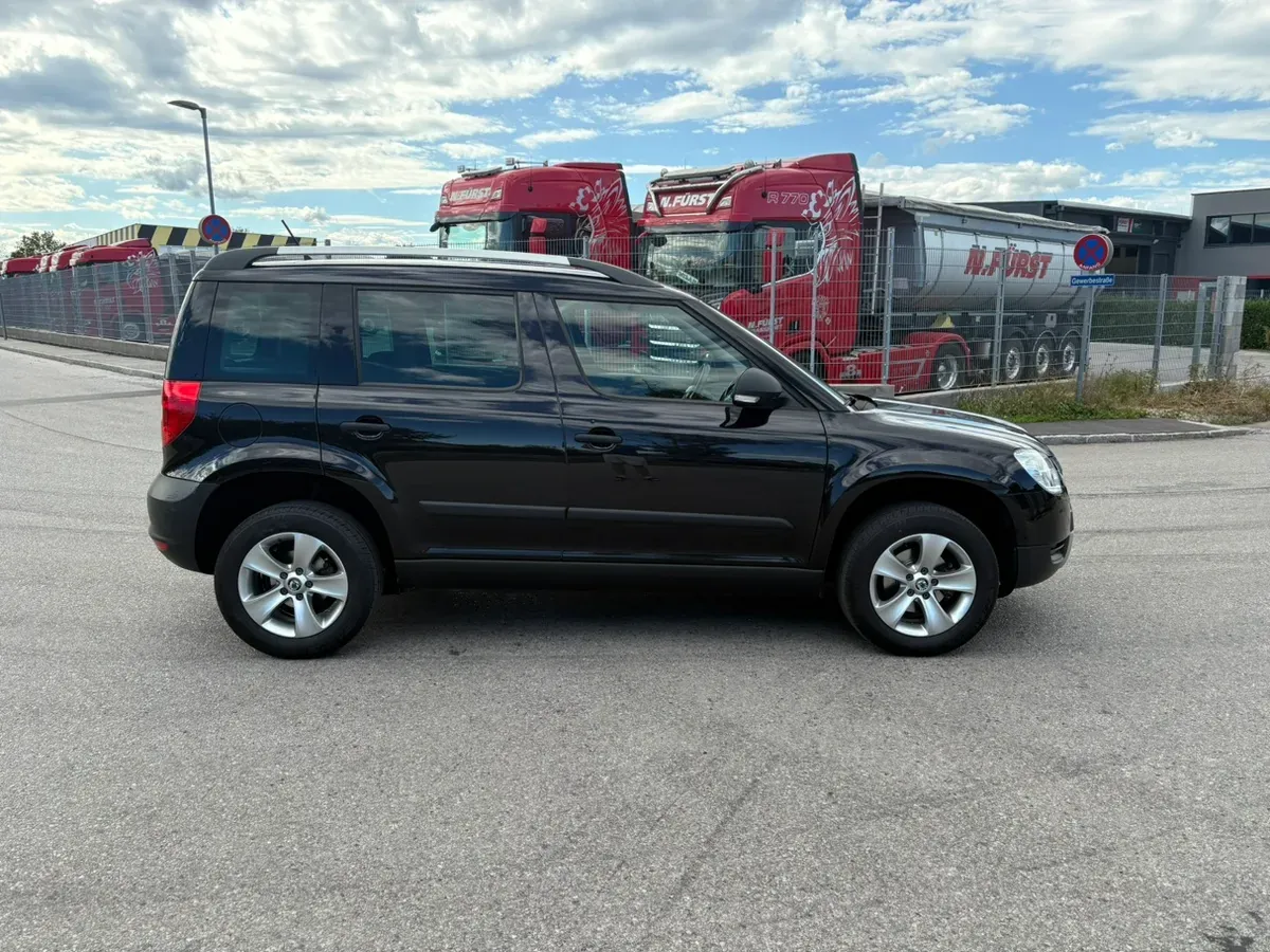 Skoda Yeti 2011 photo 3