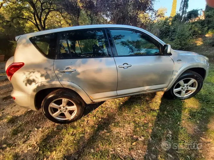 Toyota Rav4 2007 photo 3