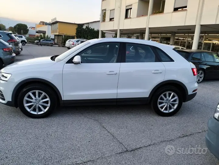 Audi Q3 2015 photo 4