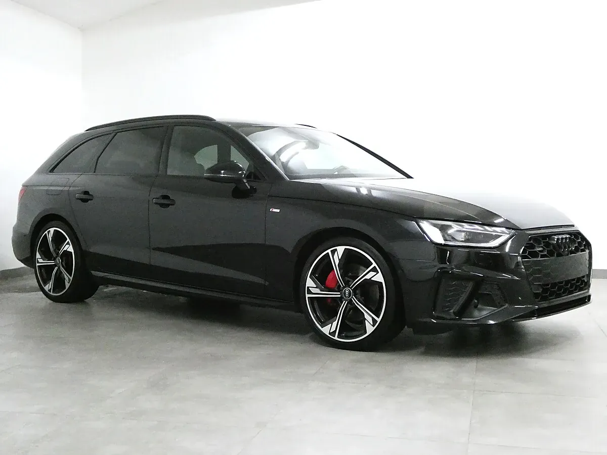 Audi A4 2023 photo 3