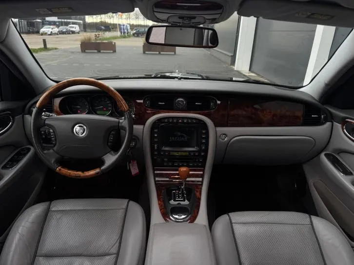 Jaguar Xj 2008 photo 2