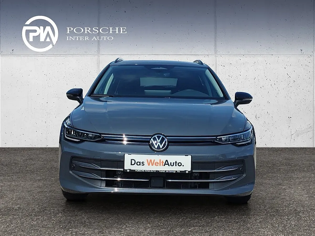 Volkswagen Golf 2025 photo 2