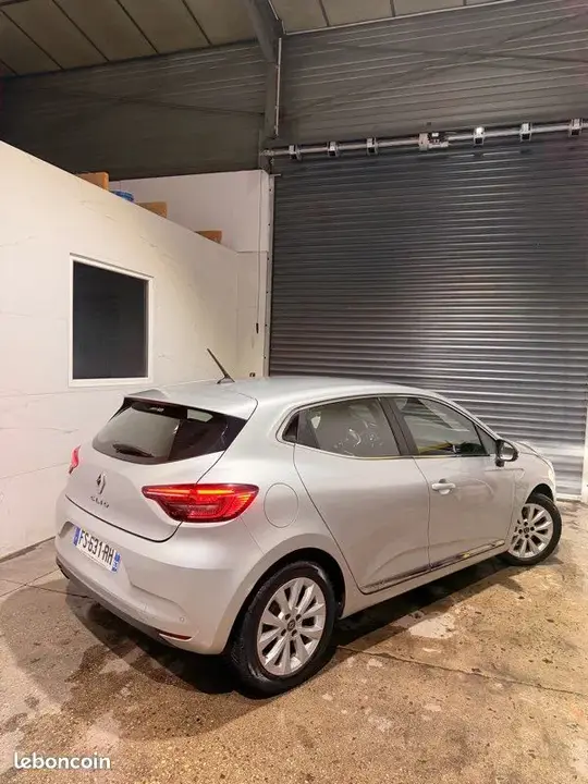 Renault Clio 2020 photo 2