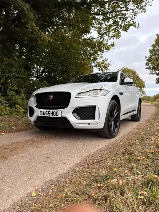 Jaguar F-Pace 2020 photo 3