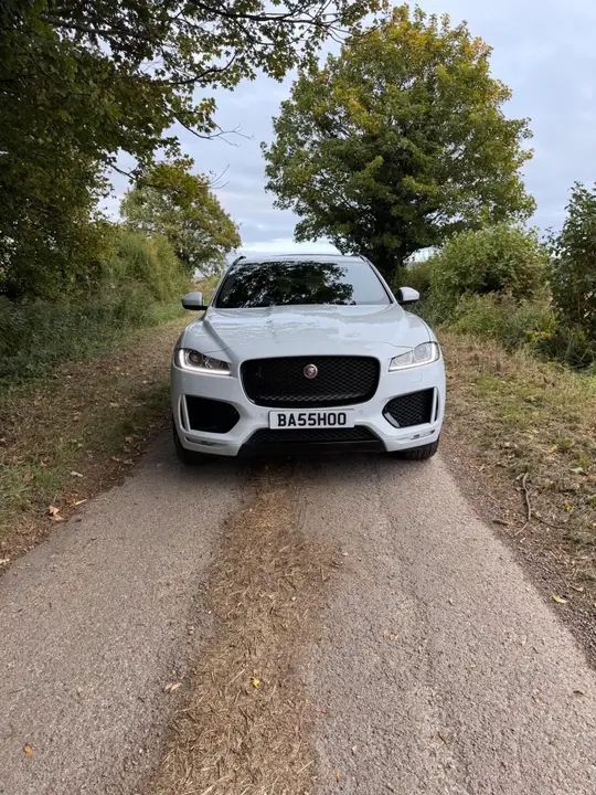 Jaguar F-Pace 2020 photo 5