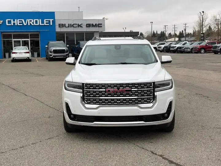 GMC Acadia 2021 photo 2