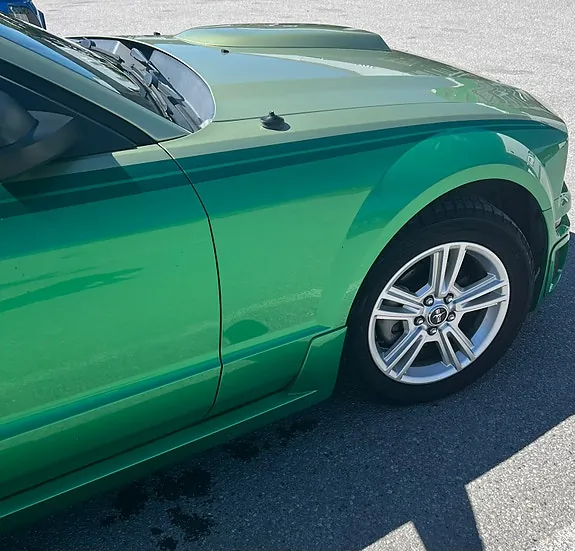 Ford Mustang 2005 photo 2