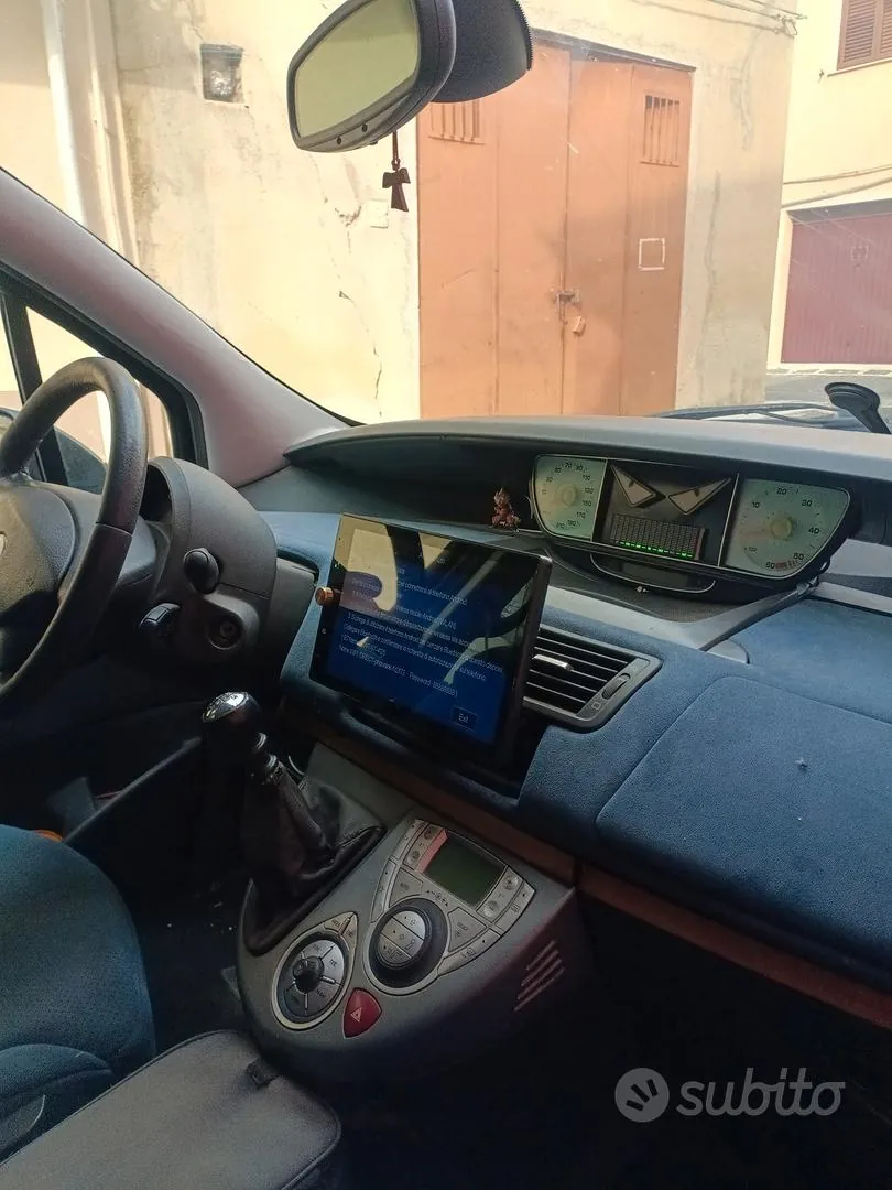 Lancia Phedra 2002 photo 5