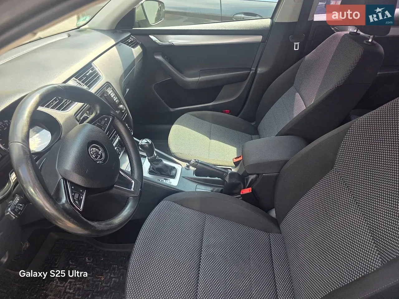 Skoda Octavia 2013 photo 3