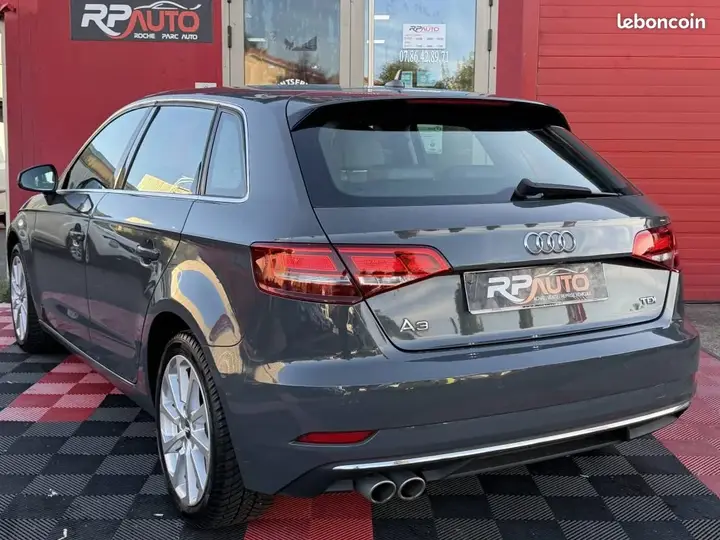 Audi A3 2016 photo 3