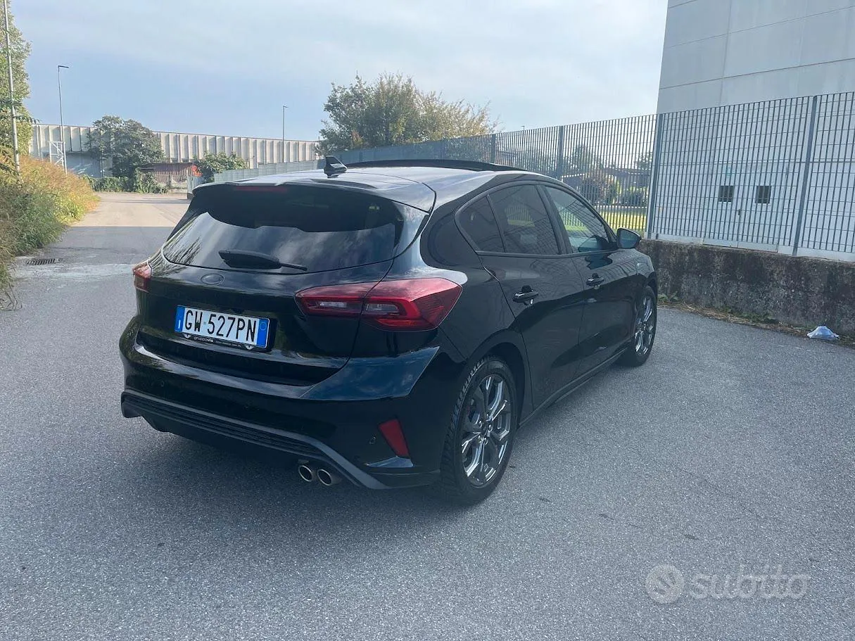 Ford Focus 2024 photo 3