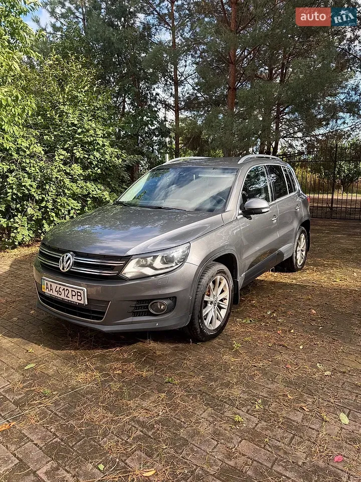 Volkswagen Tiguan 2012 photo 2