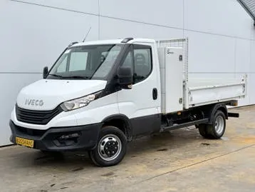 Iveco Daily 2022 photo 2