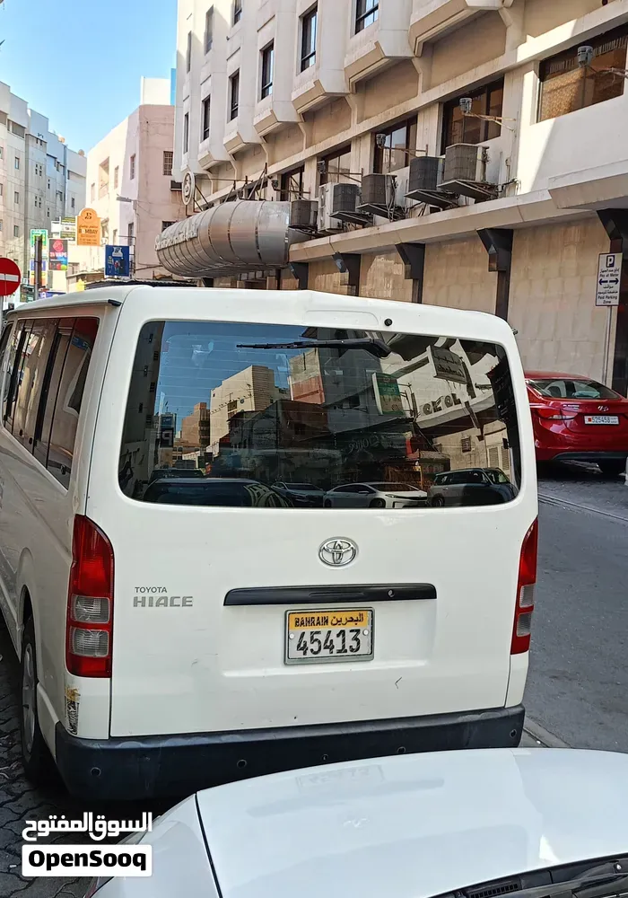 Toyota Hiace 2013 photo 4