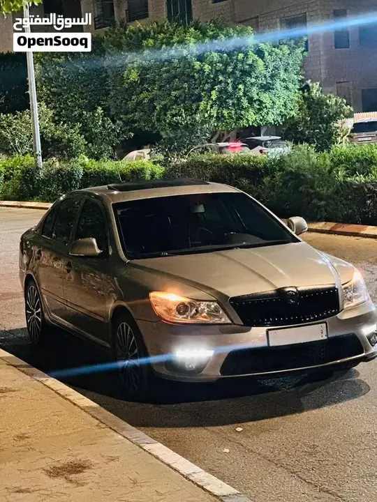 Skoda Octavia 2009 photo 2
