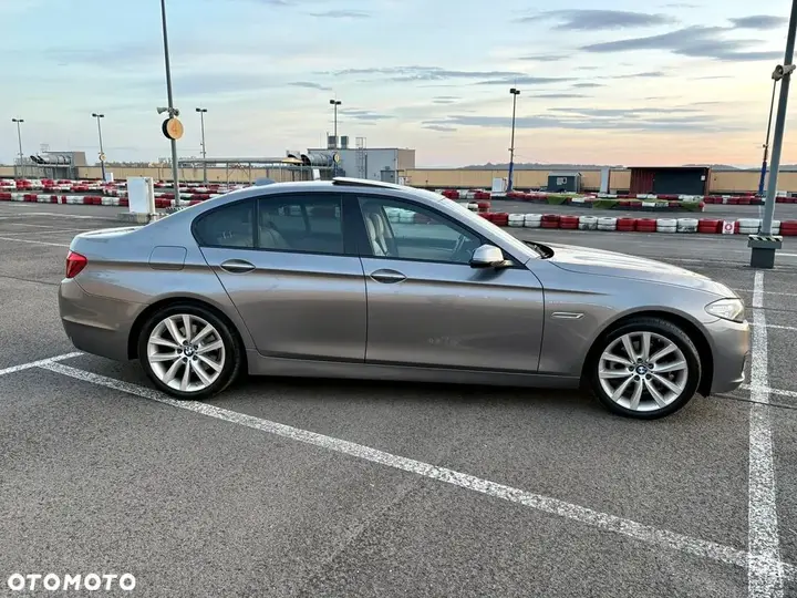 BMW 5 Series 2015 photo 2