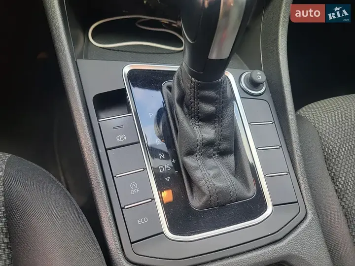 Volkswagen Jetta 2018 photo 4