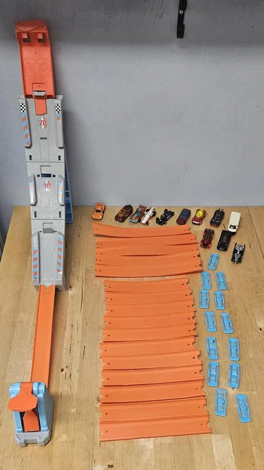 Mattel Hot Wheels Rennbahn