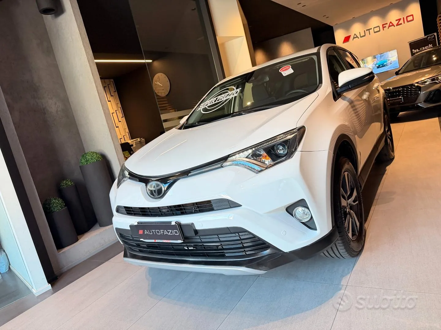 Toyota Rav4 2018 photo 2