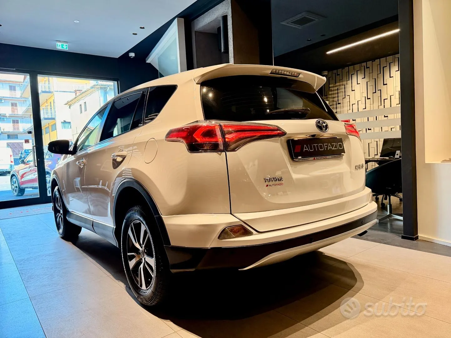 Toyota Rav4 2018 photo 4