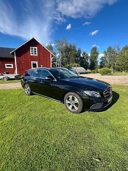 Mercedes-Benz E220 2019 photo 3