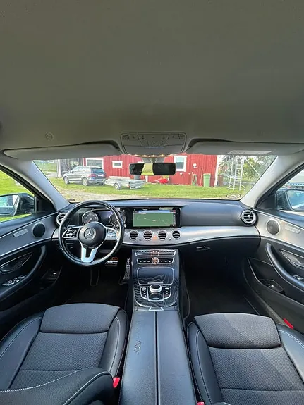 Mercedes-Benz E220 2019 photo 4