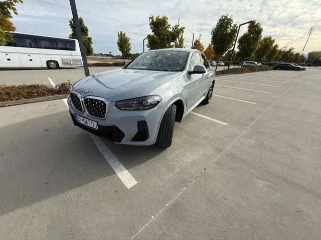 BMW X4 2022 photo 4