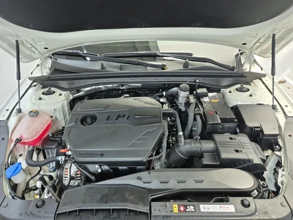 Kia K5 2023 photo 5