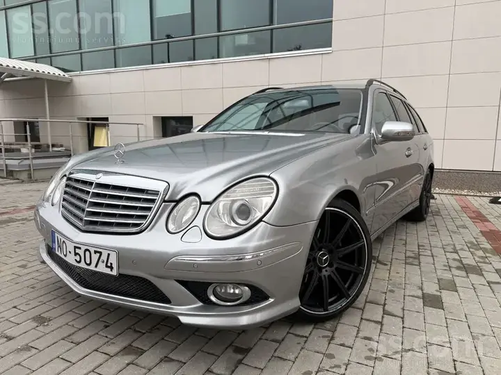 Mercedes-Benz E270