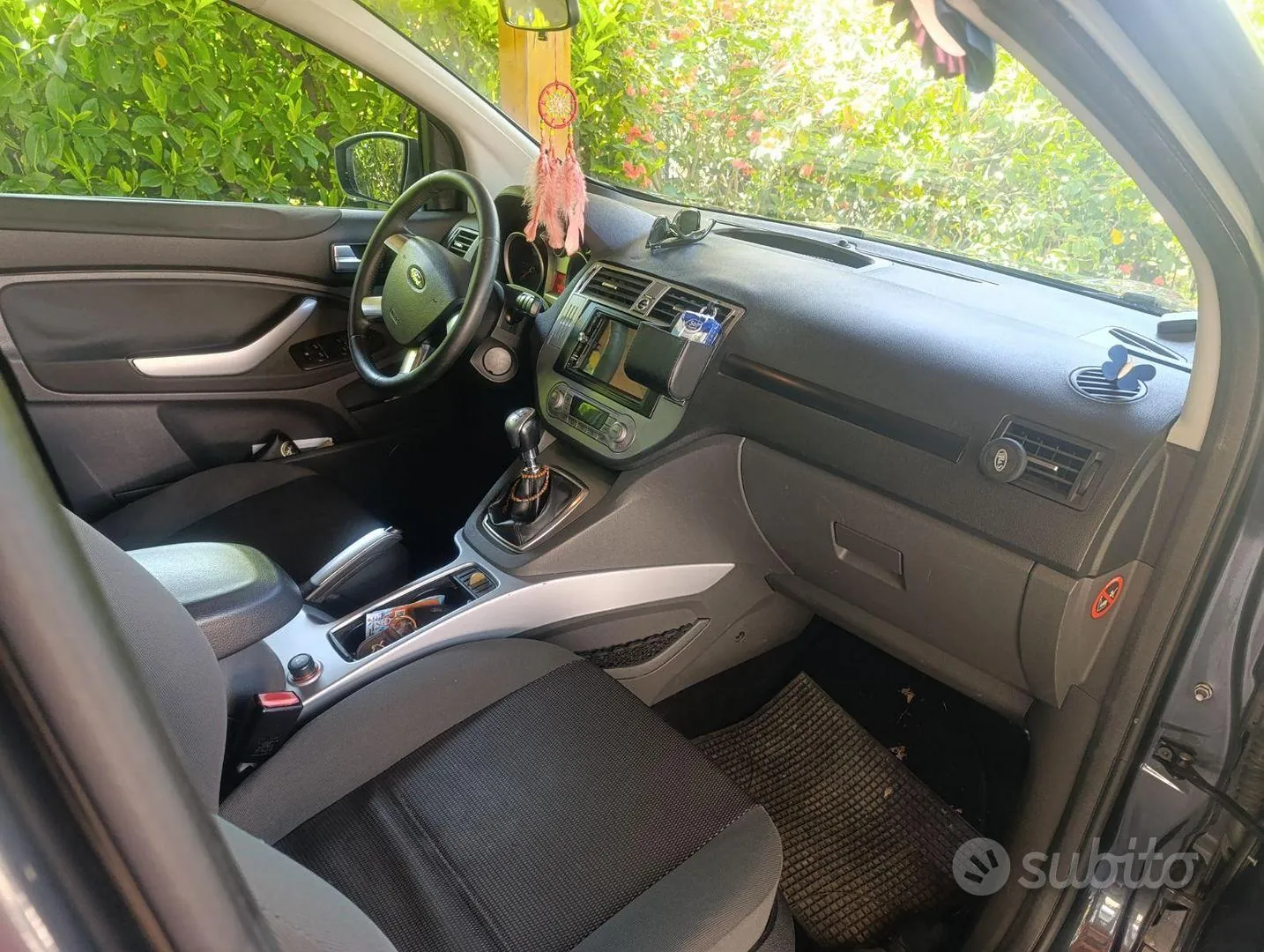 Ford Kuga 2010 photo 3
